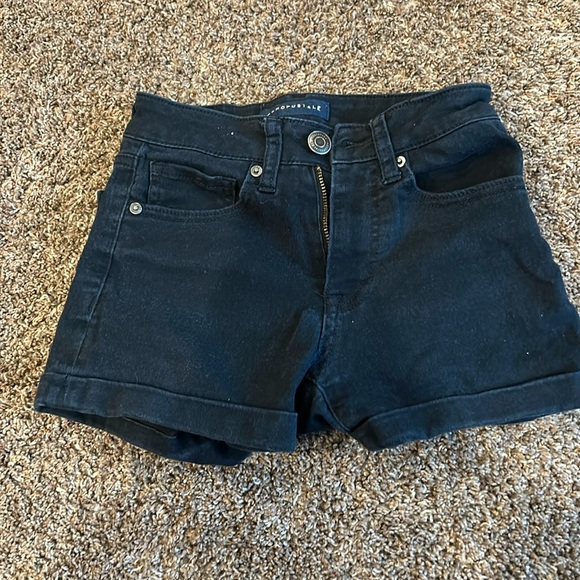 Juniors size 000 Black Jean Shorts - Picture 1 of 7